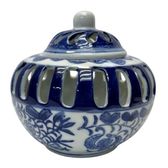Vintage Blue White Porcelain Pierced Jar with Lid Chinoiserie Floral Motif - Picture 2 of 6